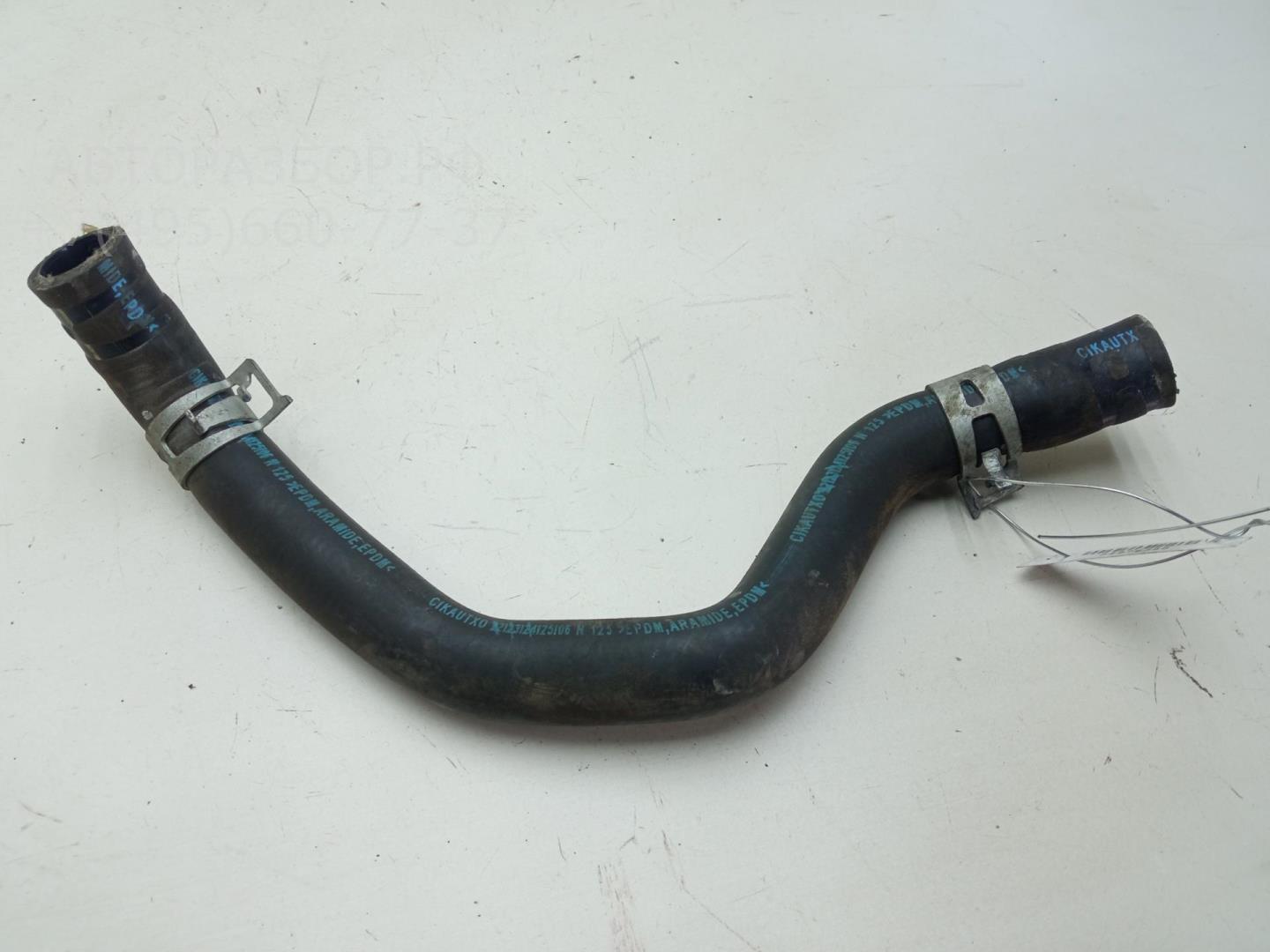 Патрубок отопителя