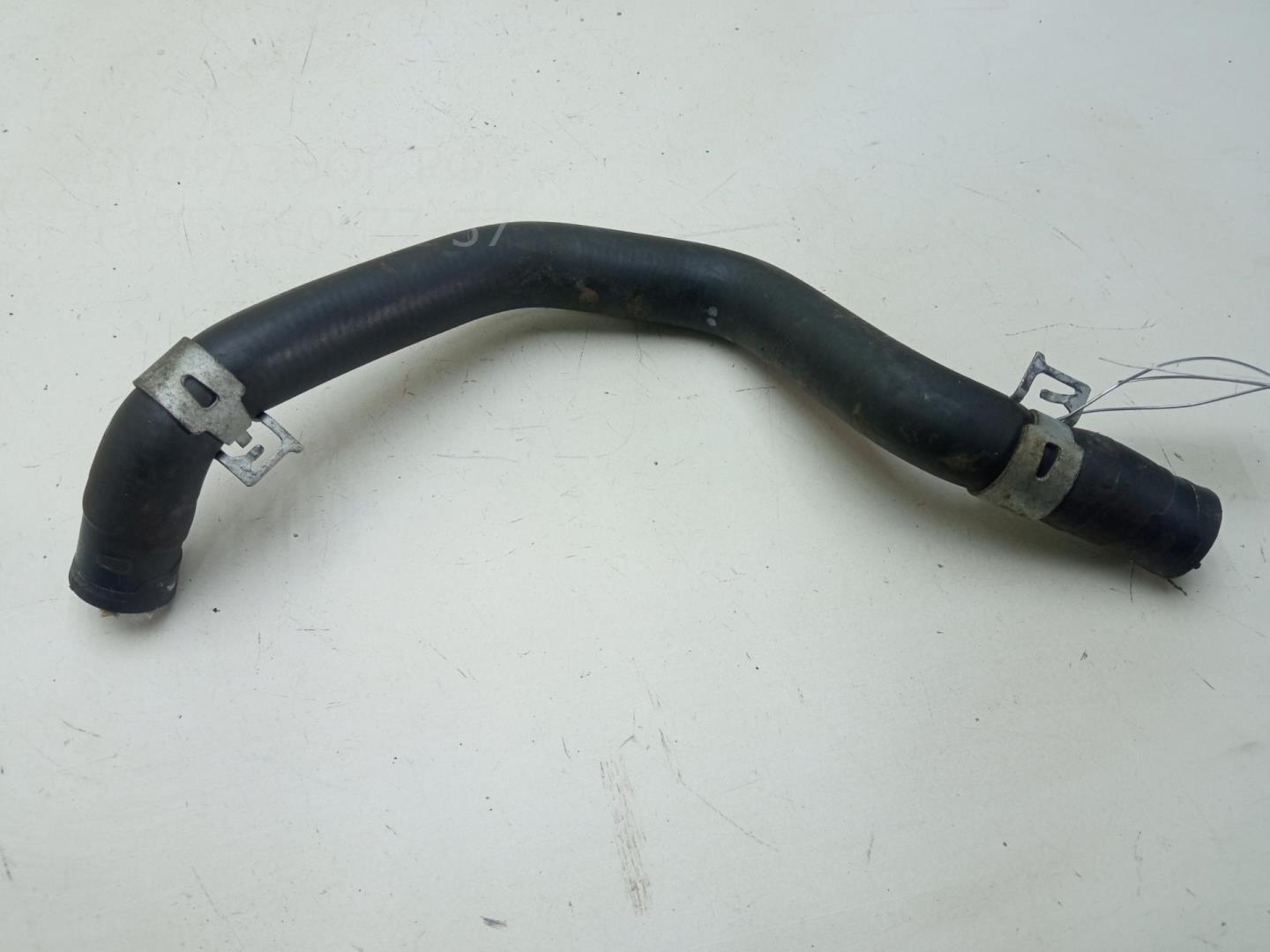 Патрубок отопителя