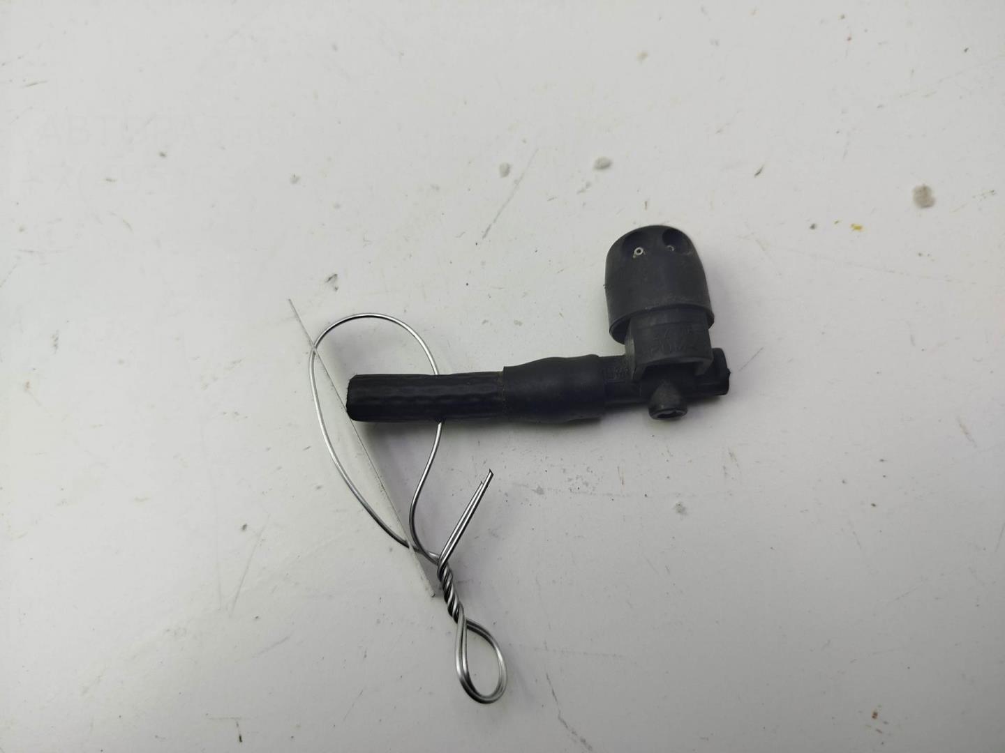 Форсунка омывателя лобового стекла