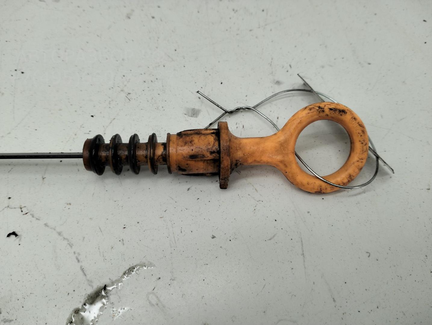 Щуп масляный двигателя