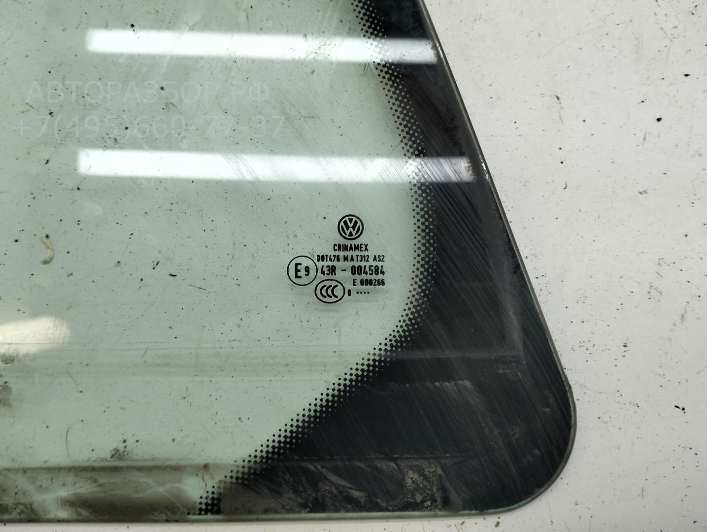 Стекло двери задней левой (форточка)