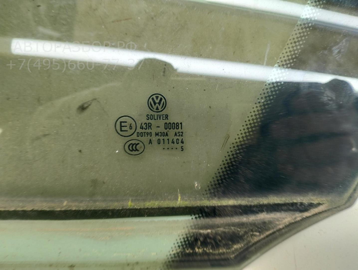 Стекло двери задней левой (форточка)