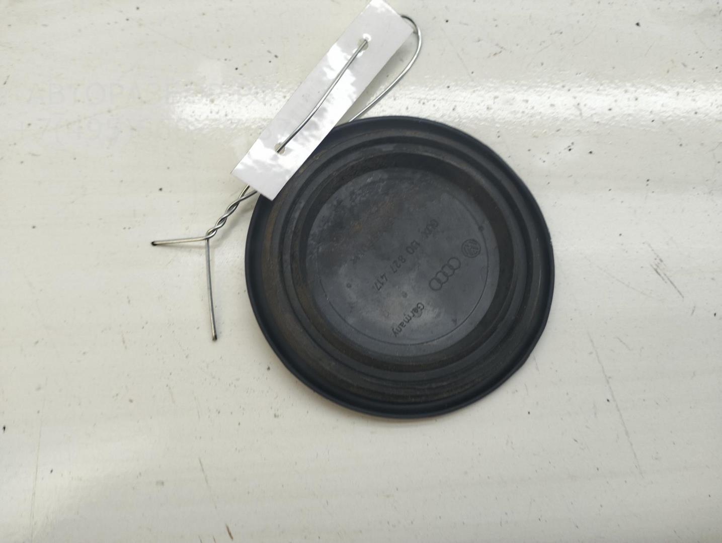 Накладка двери передней левой