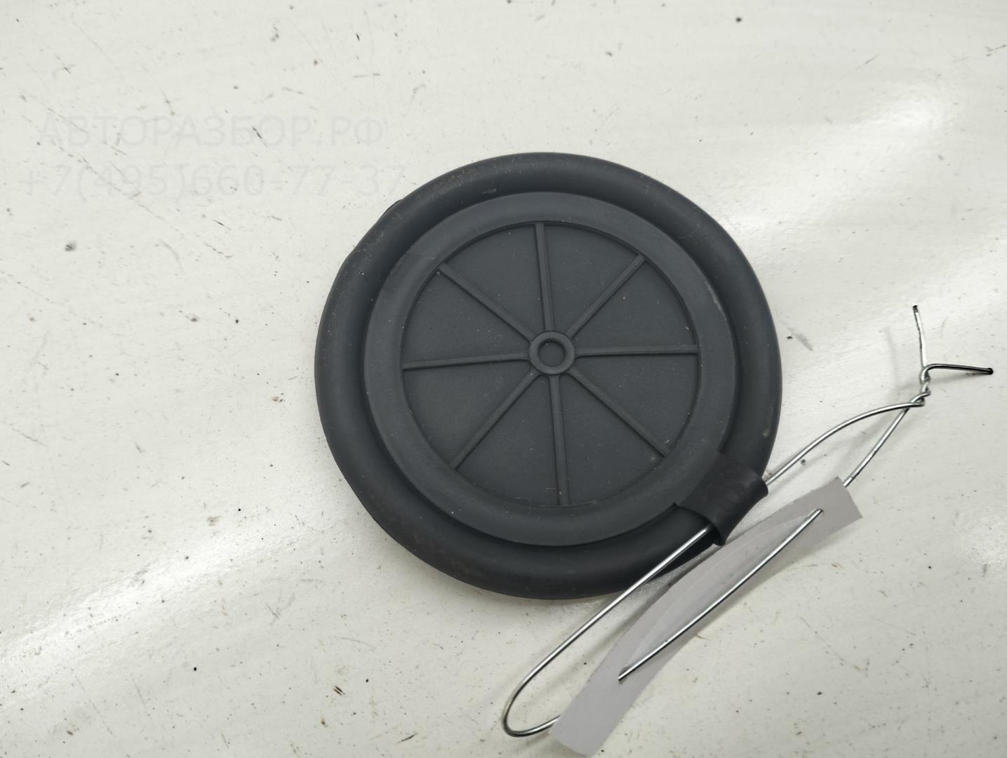 Накладка двери передней левой