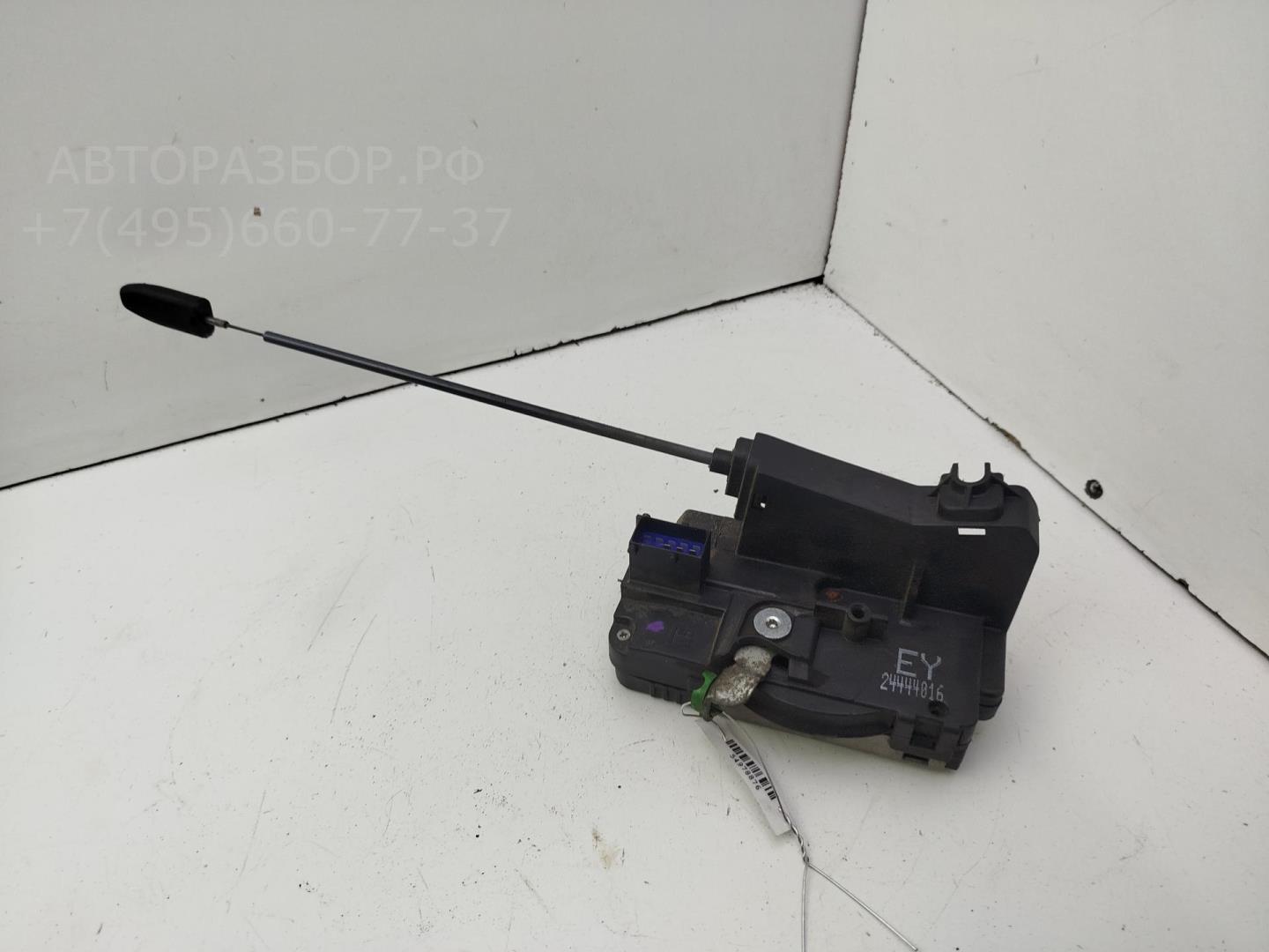 Замок двери передней правой