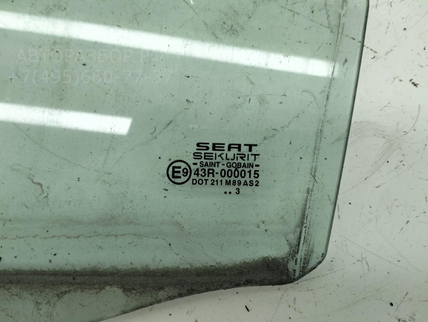 Стекло двери задней левой