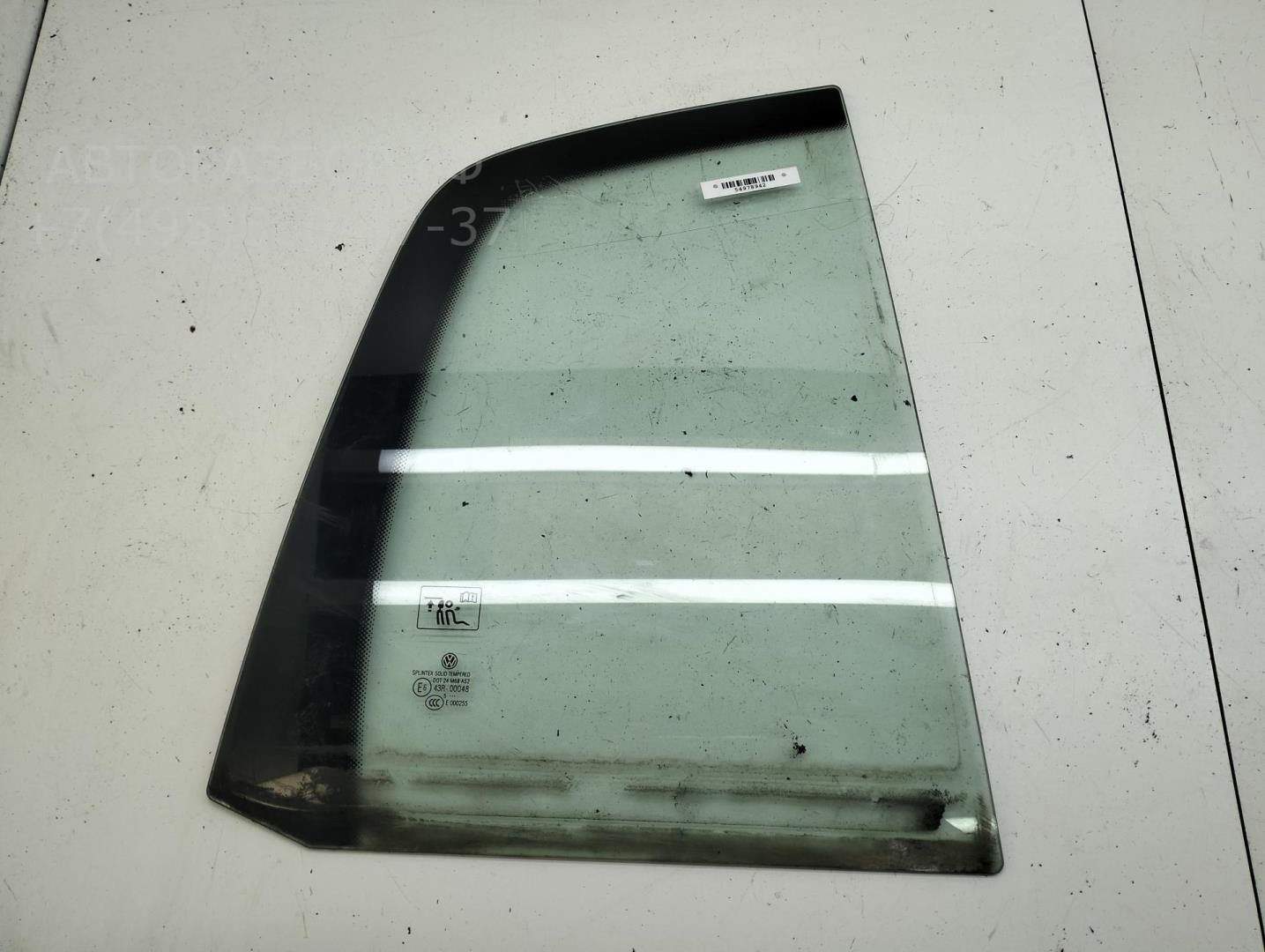 Стекло двери задней правой (форточка)