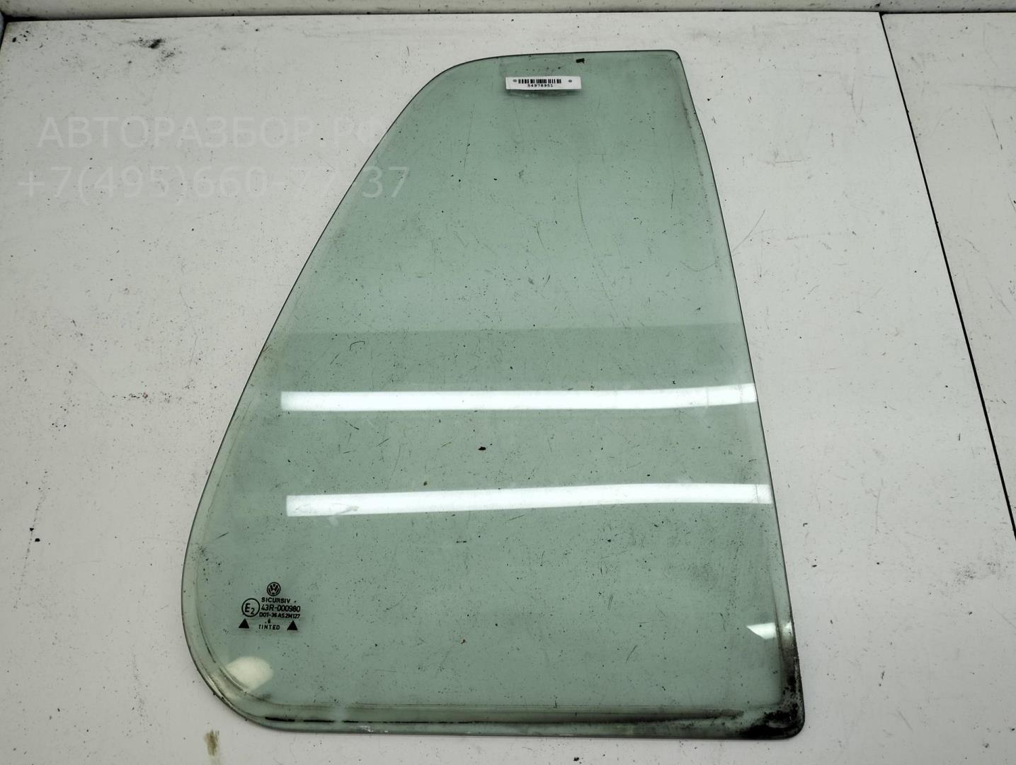 Стекло двери задней правой (форточка)
