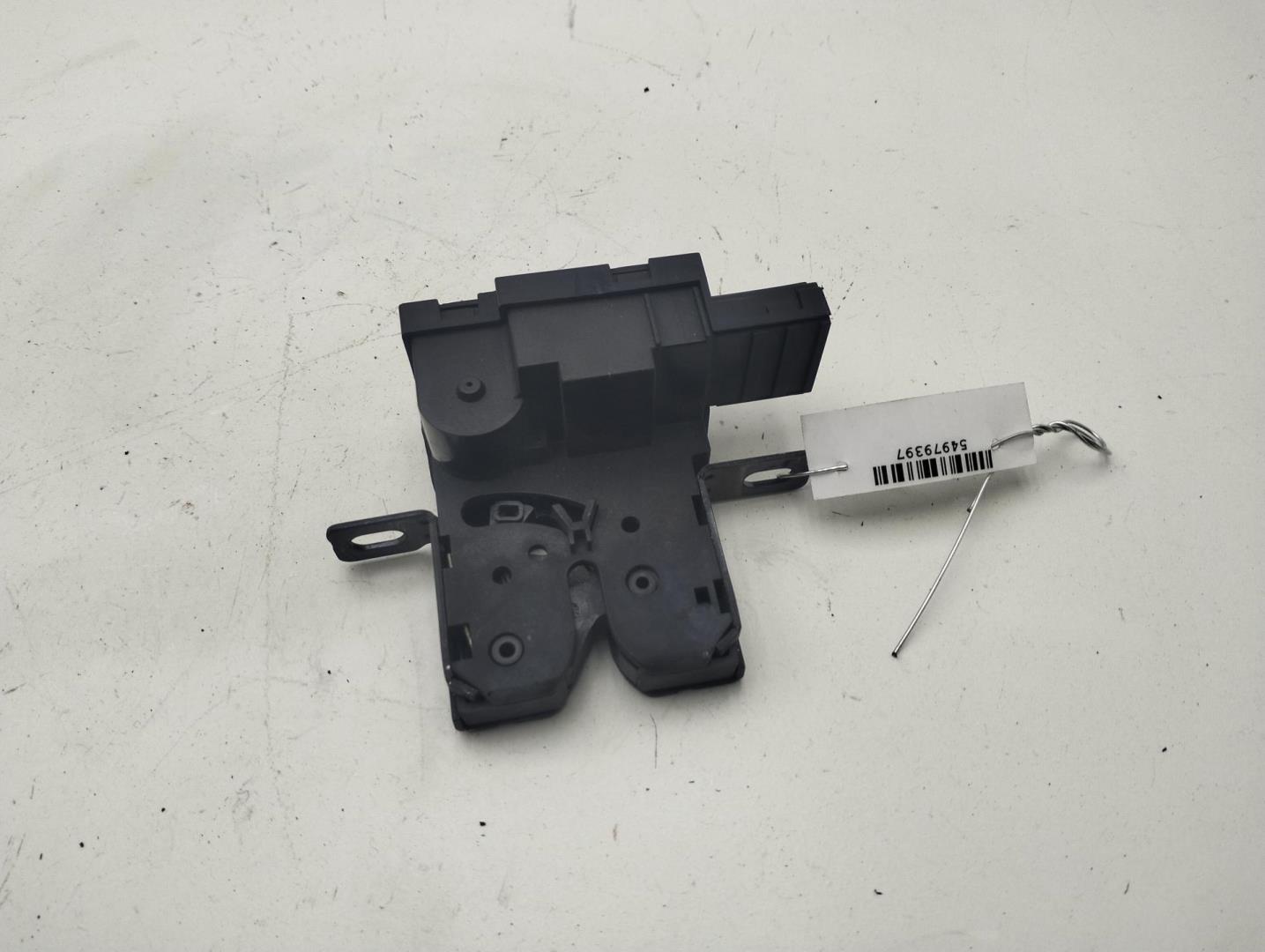 Замок багажника