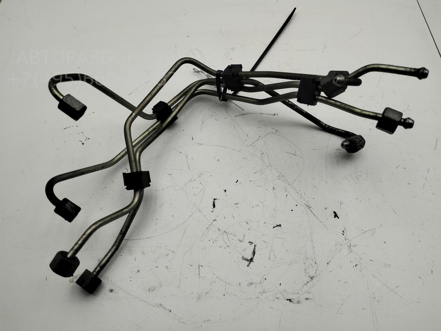 Трубка топливная