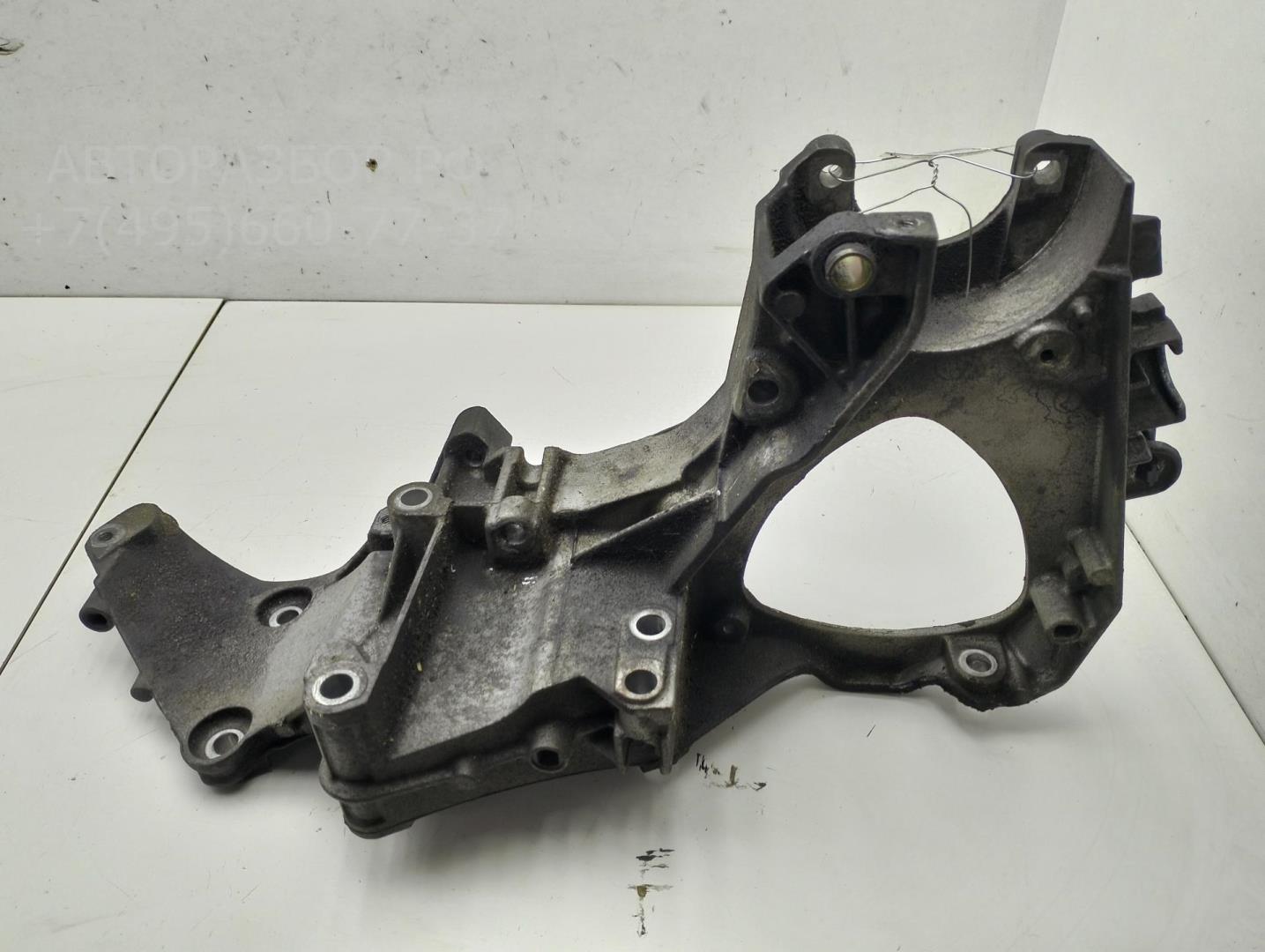 Кронштейн ГУР