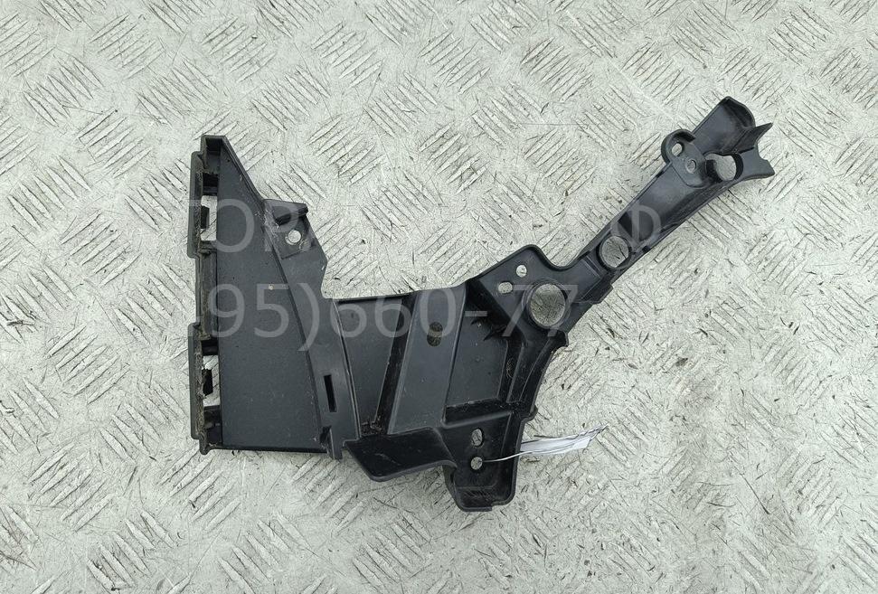 Кронштейн переднего бампера правый