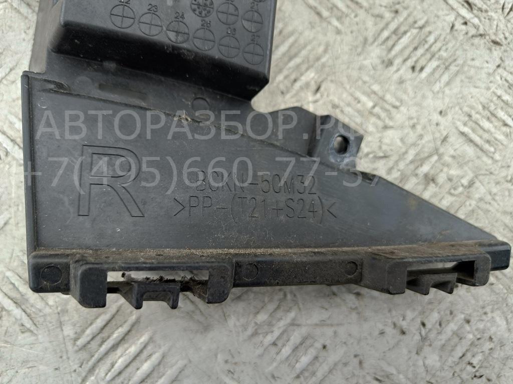 Кронштейн переднего бампера правый