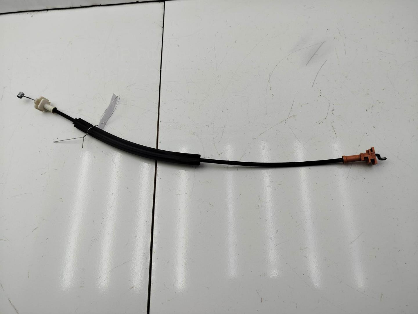 Трос открывания двери