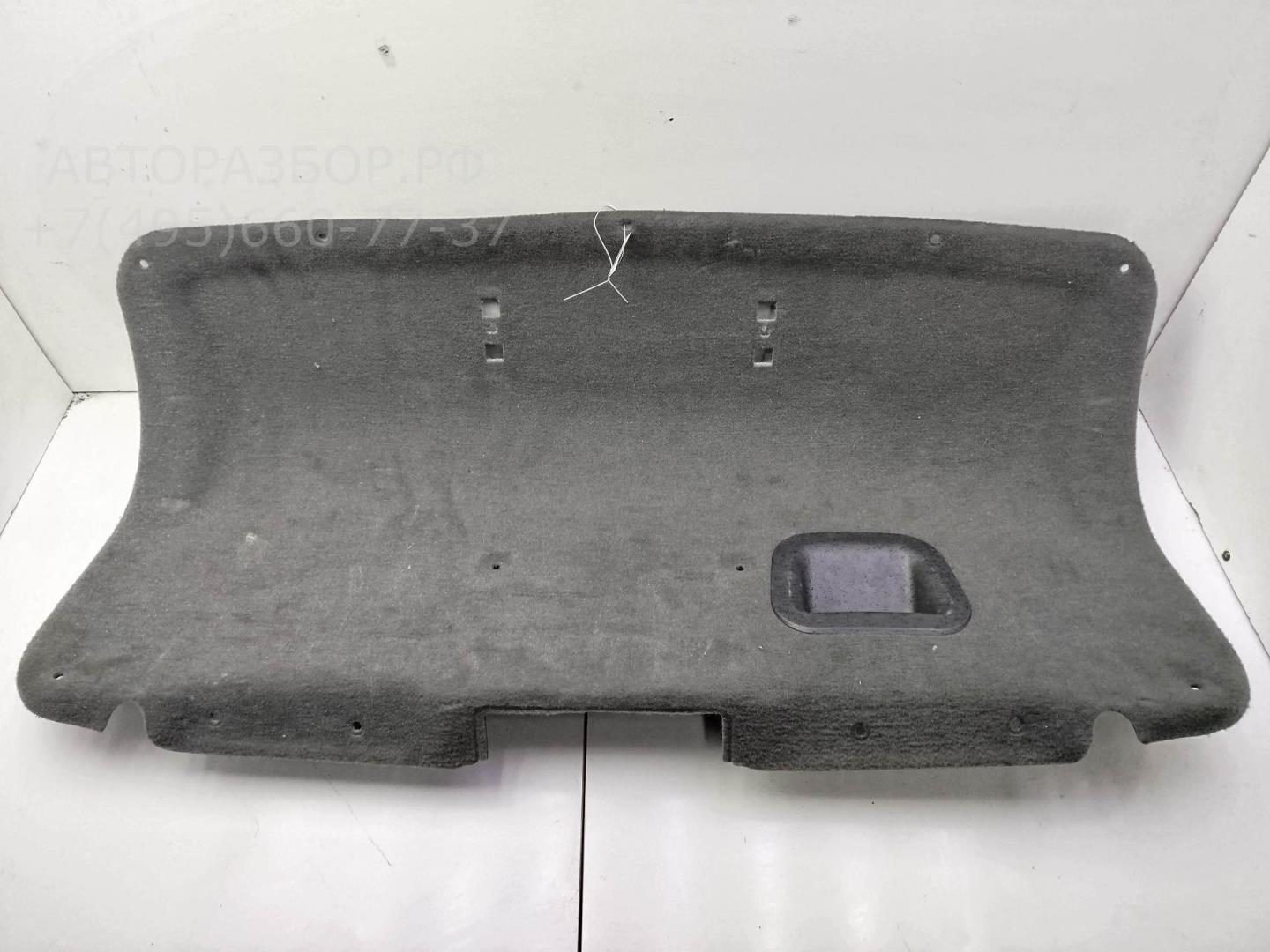 Обшивка крышки багажника