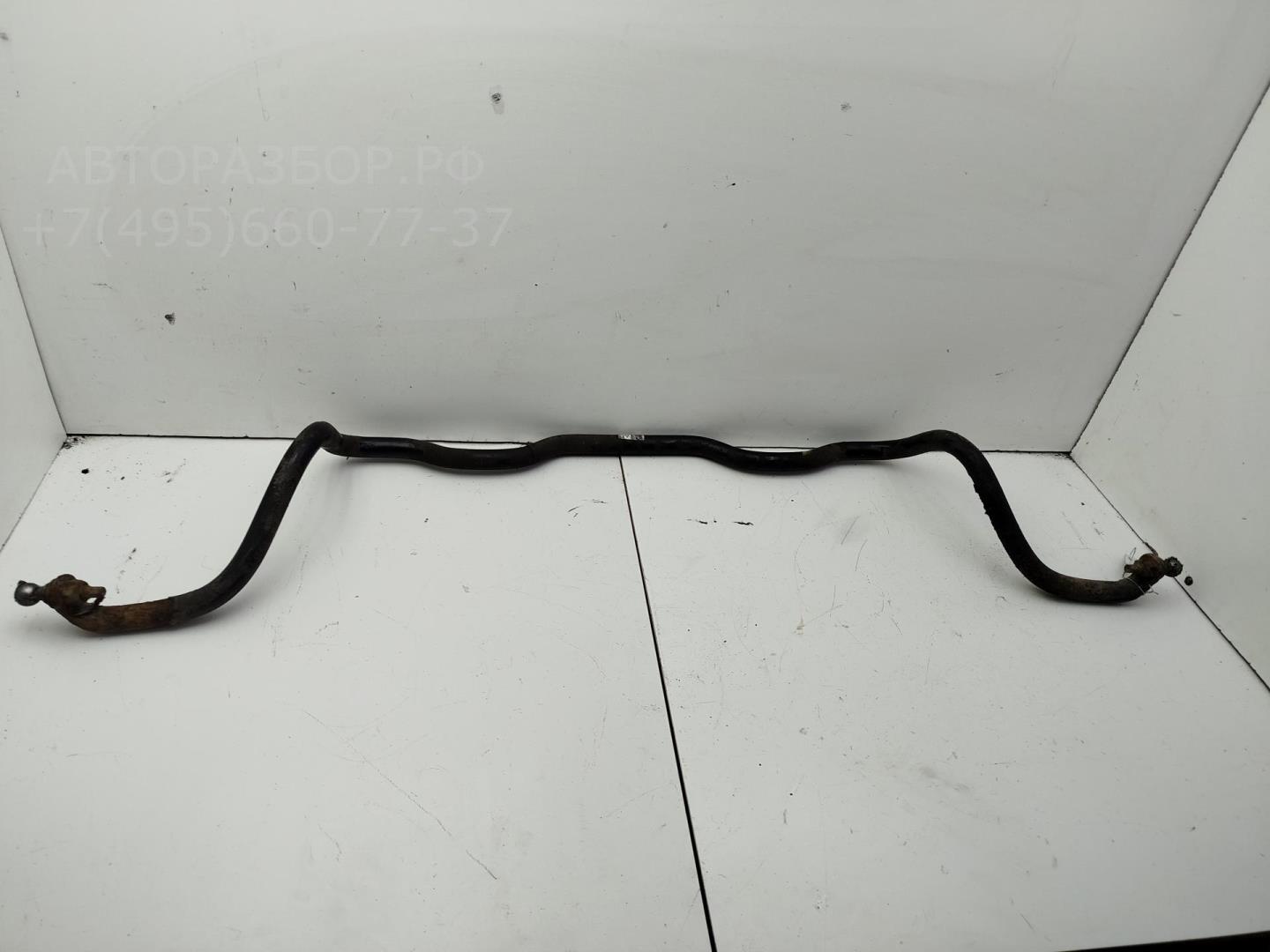 Стабилизатор передний