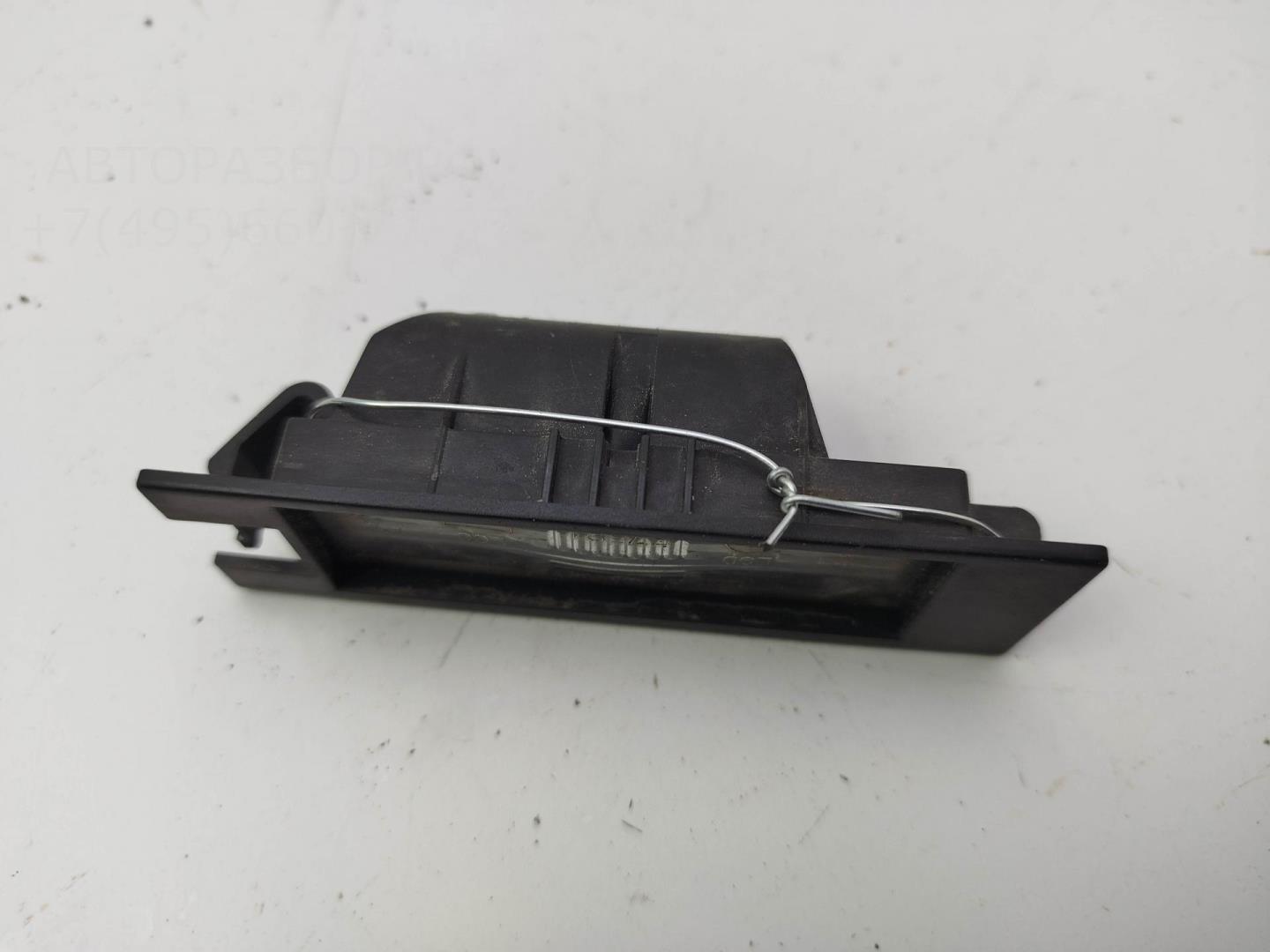 Фонарь подсветки номера