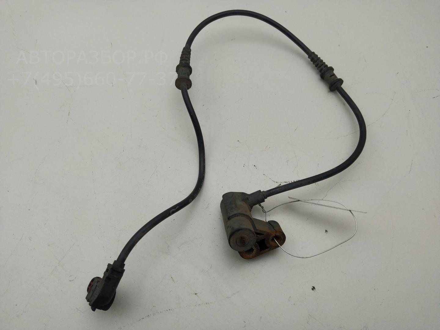 Датчик ABS передний