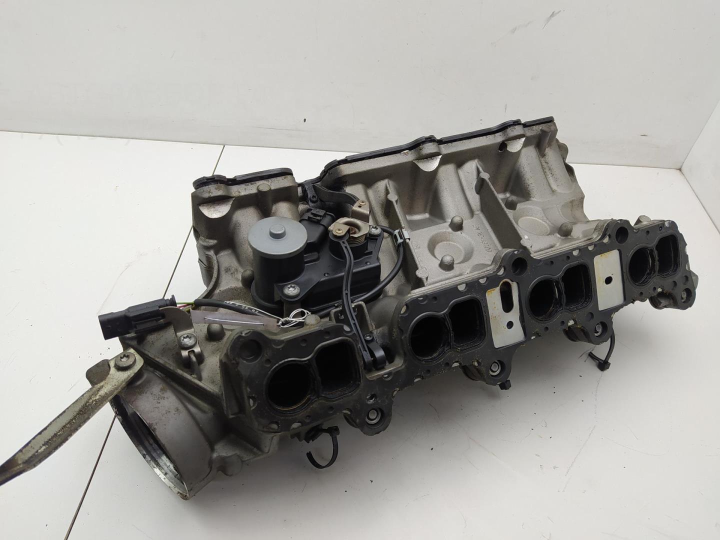 Коллектор впускной