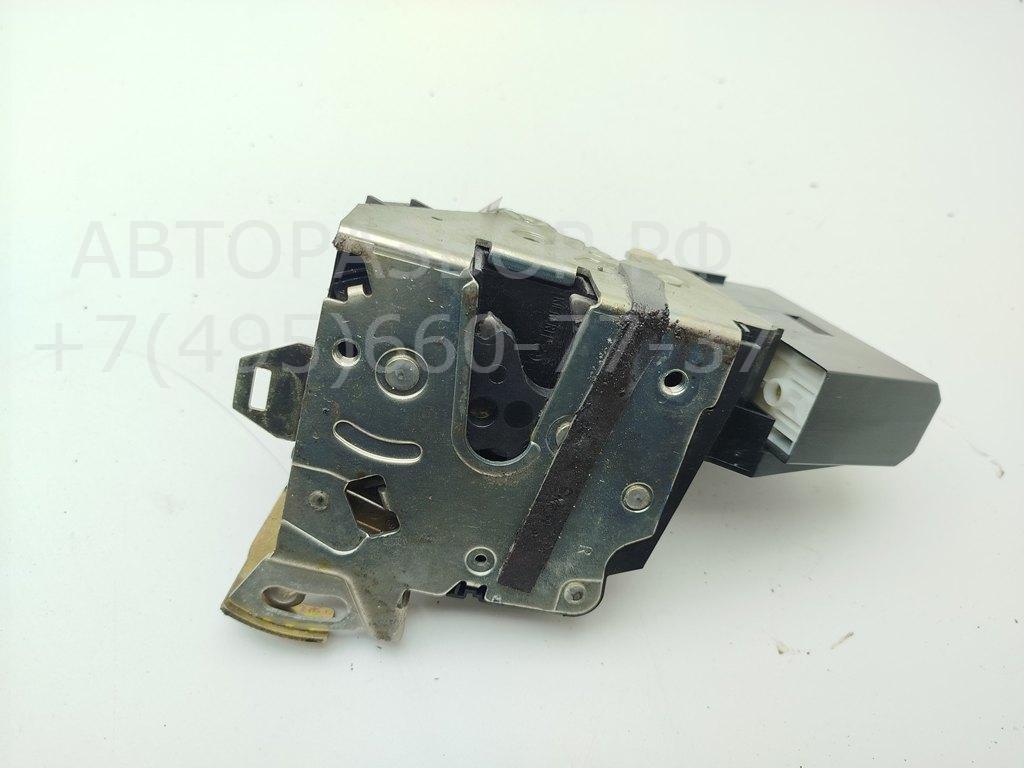 Замок двери передней правой