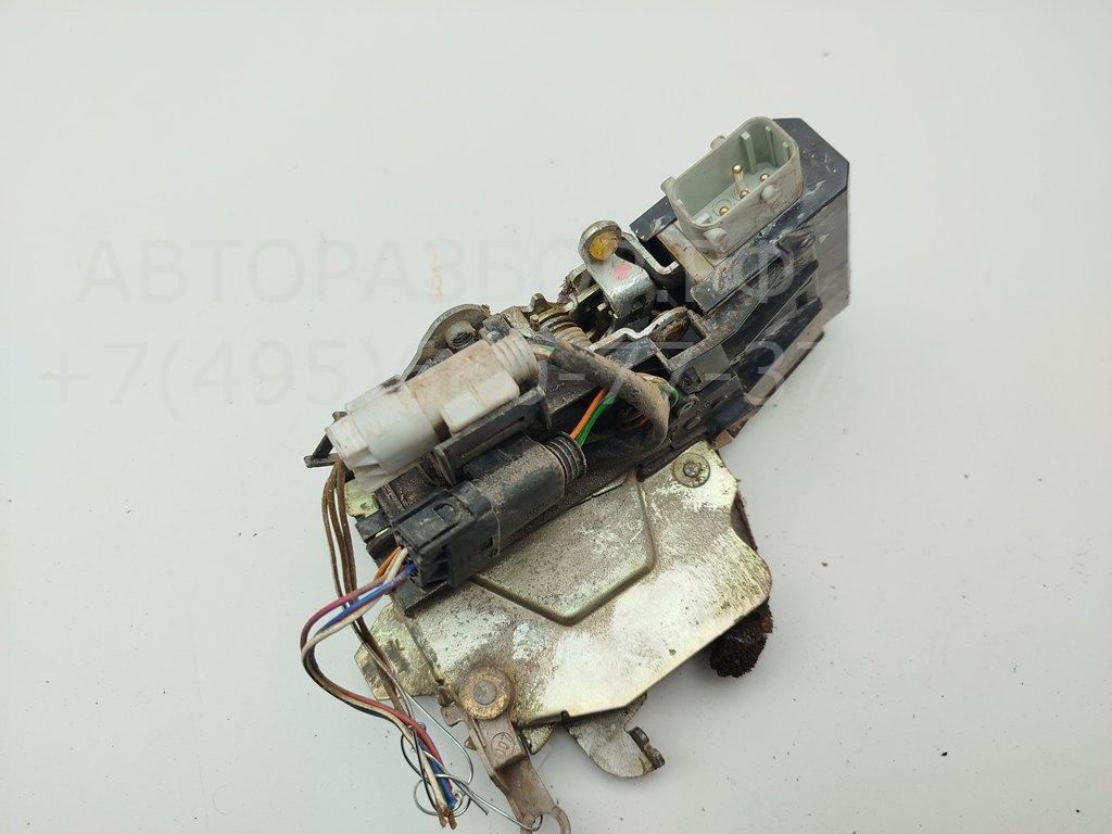 Замок двери передней левой