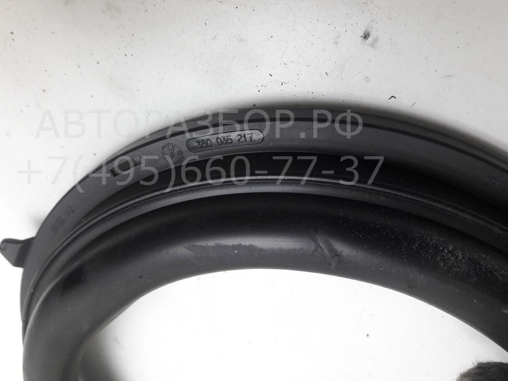 Накладка двери передней правой