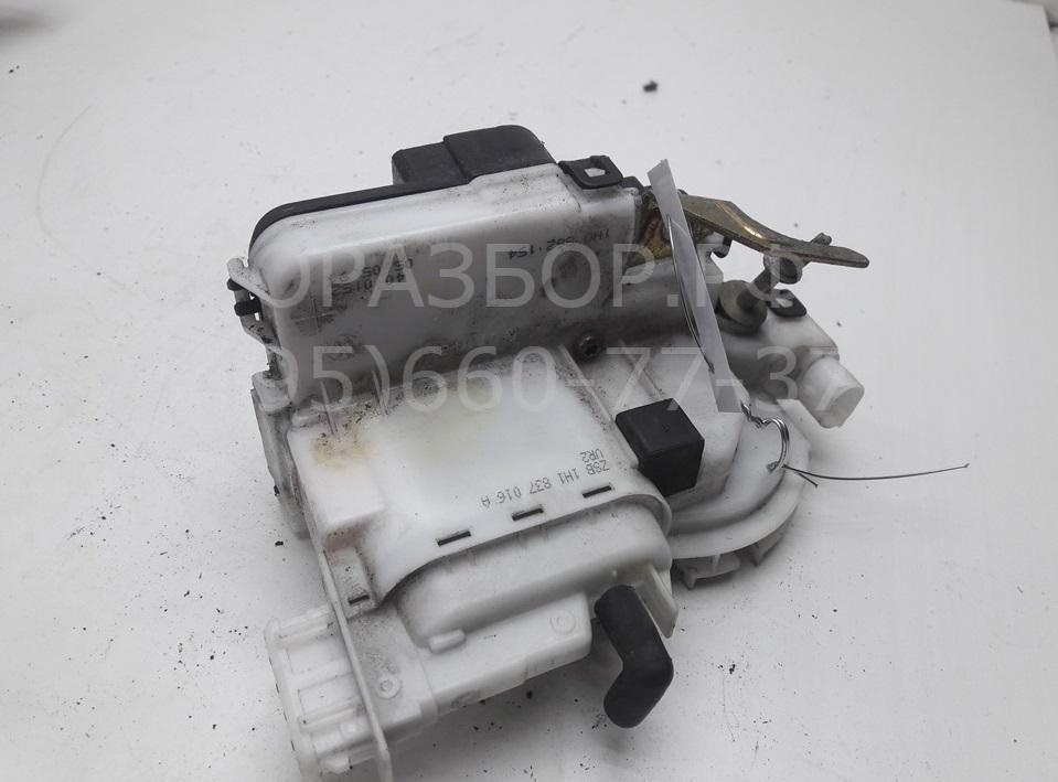 Замок двери передней правой