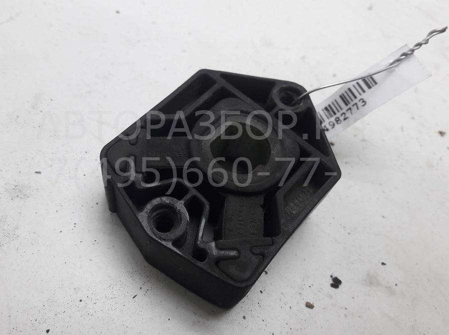 Кронштейн радиатора