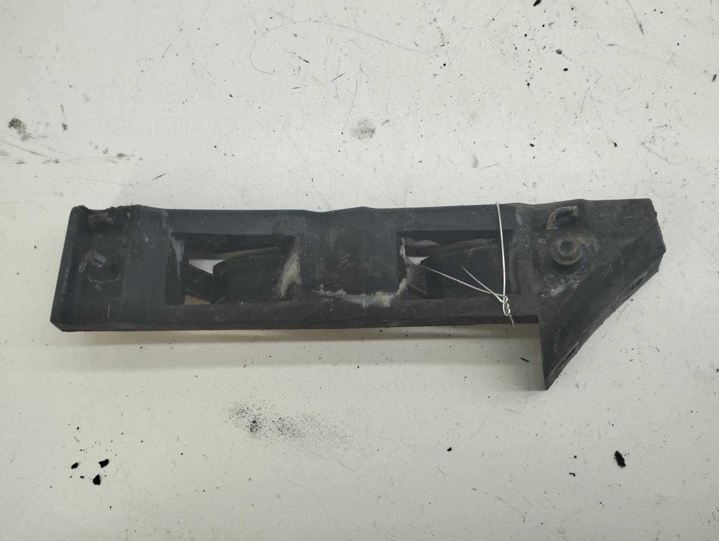 Кронштейн крепления крыла