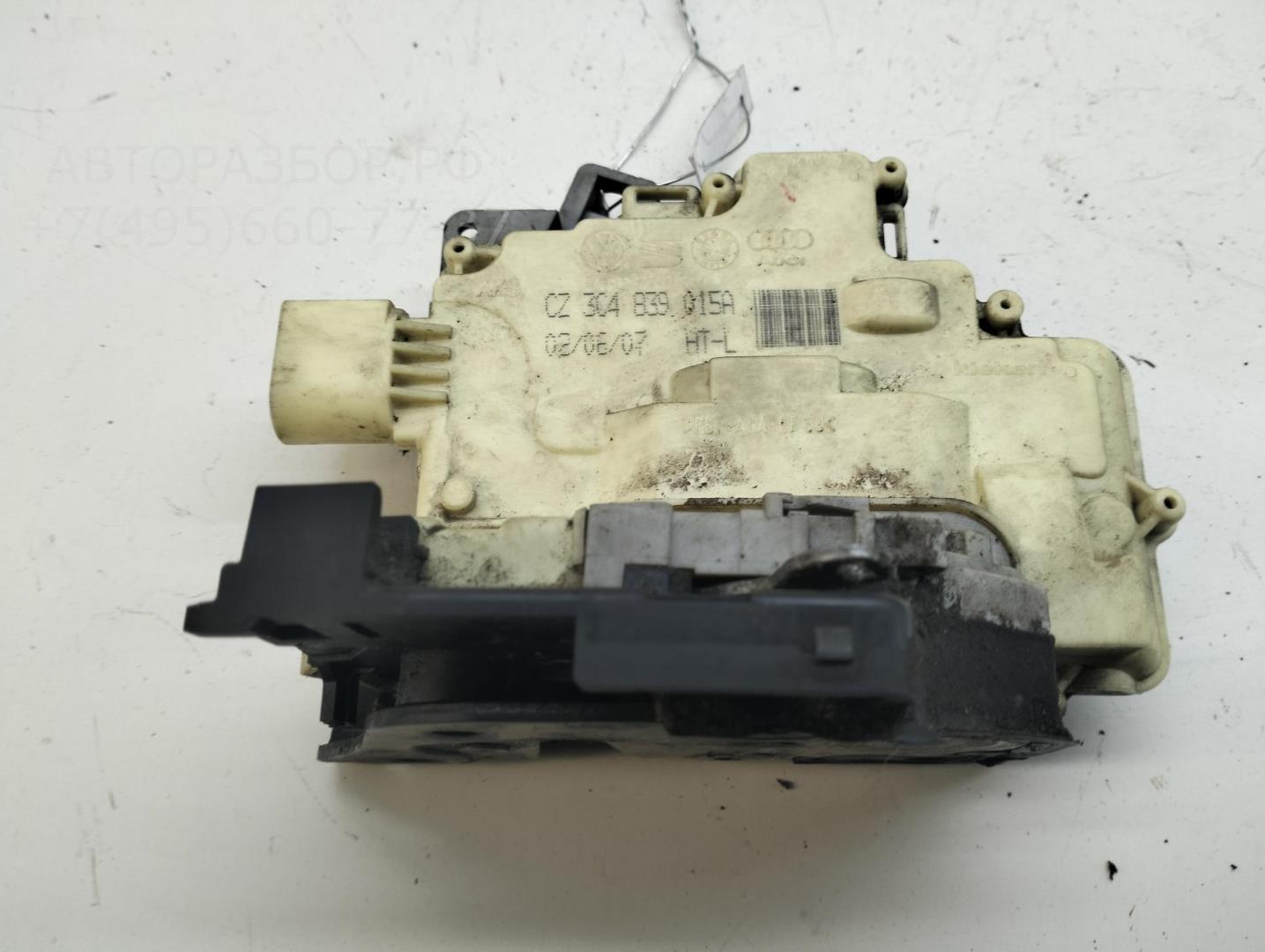 Замок двери задней левой