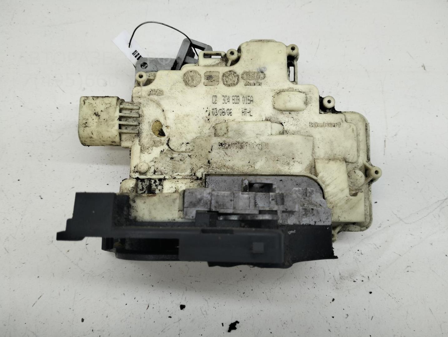 Замок двери задней левой