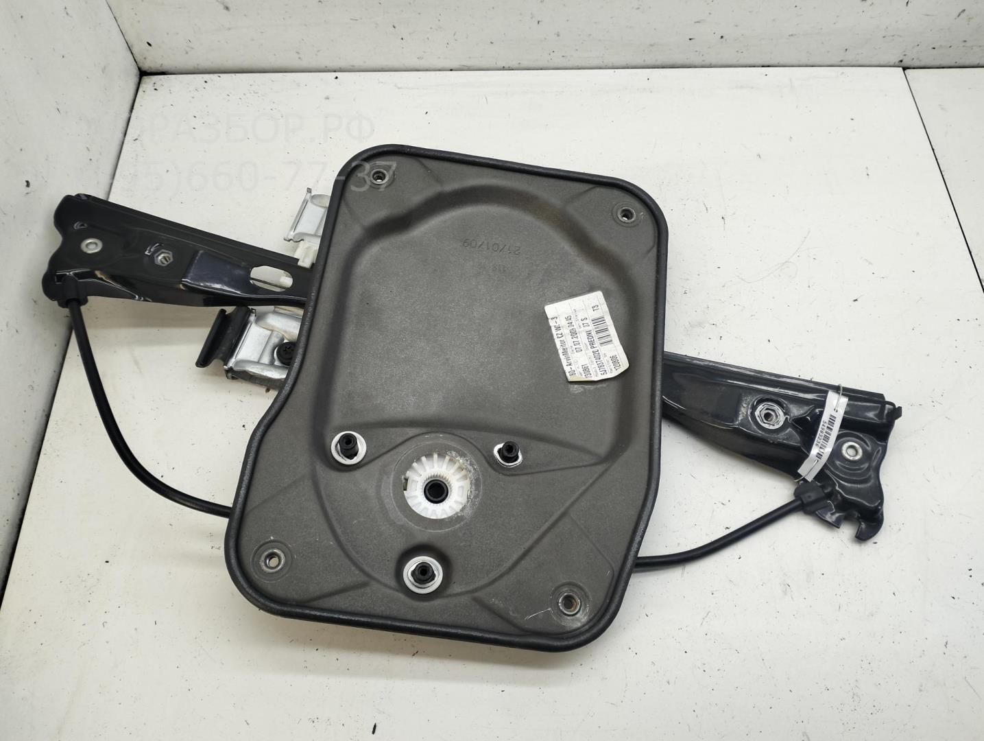 Стеклоподъемник электр. передний правый