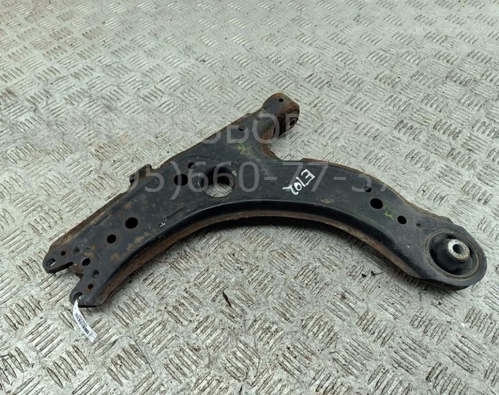 Рычаг передний правый