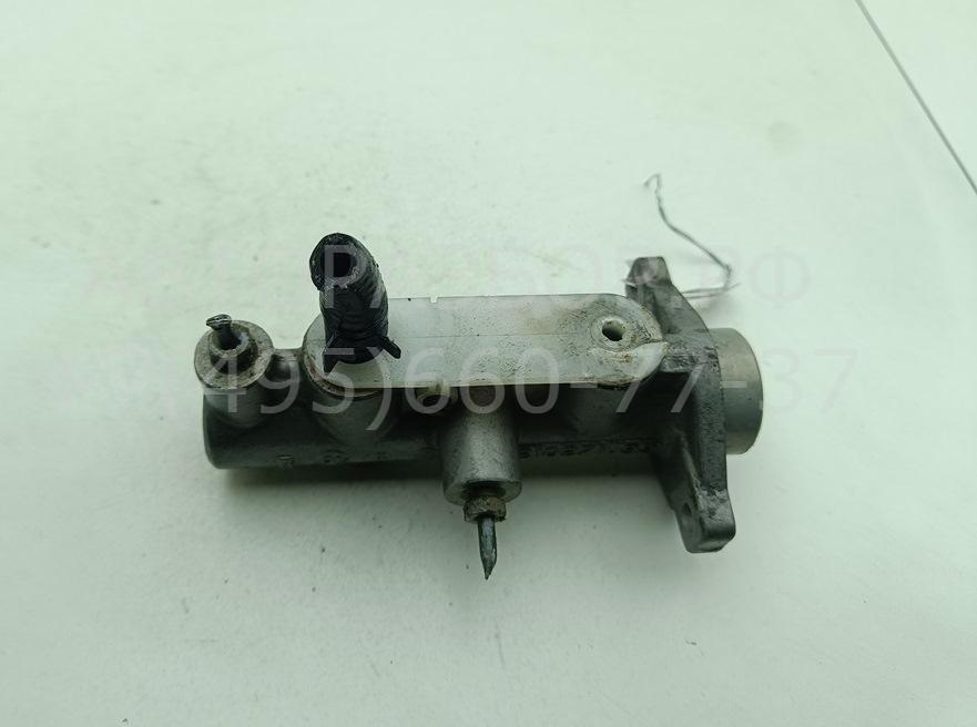 Цилиндр тормозной главный