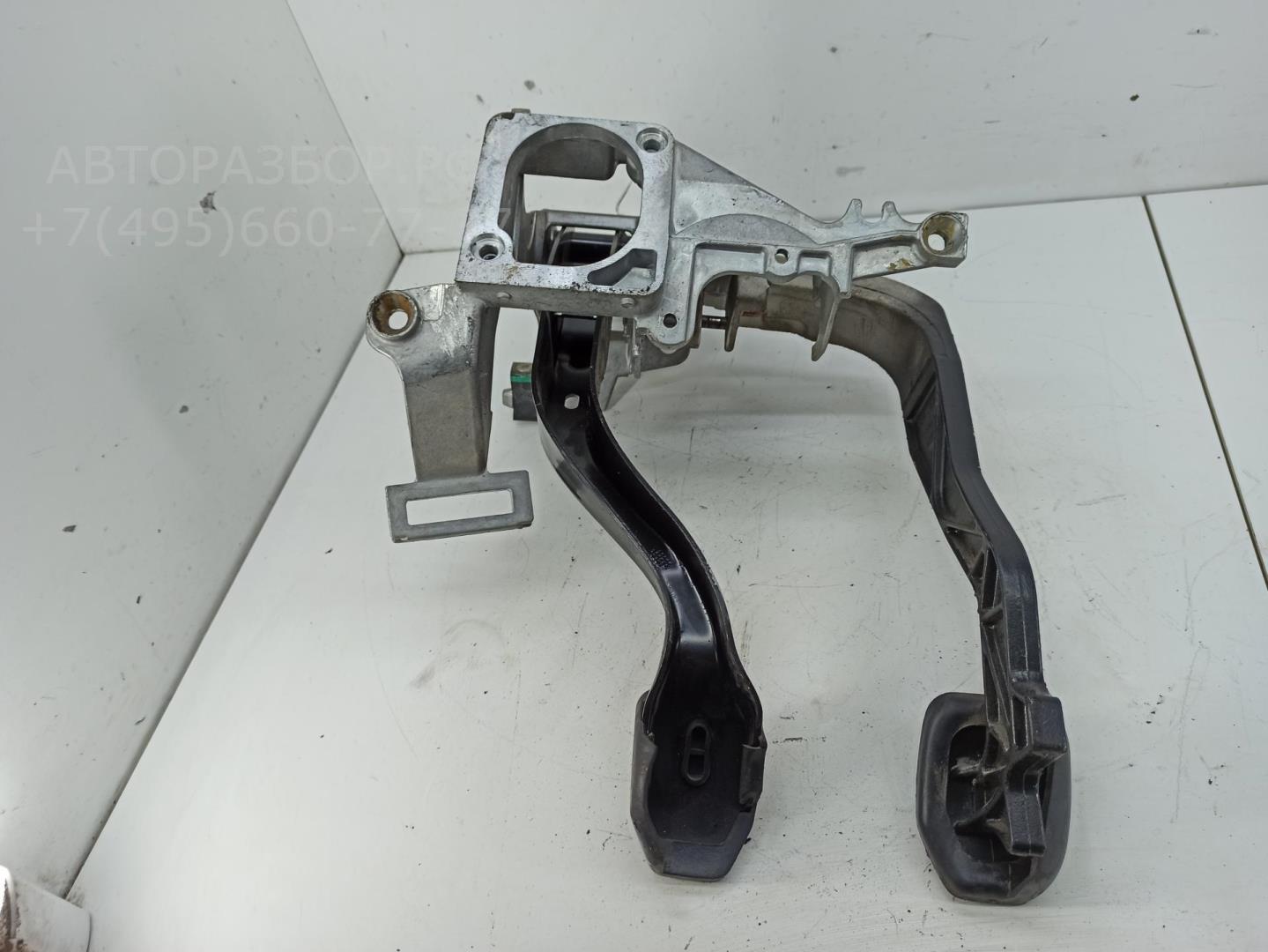 Блок педалей