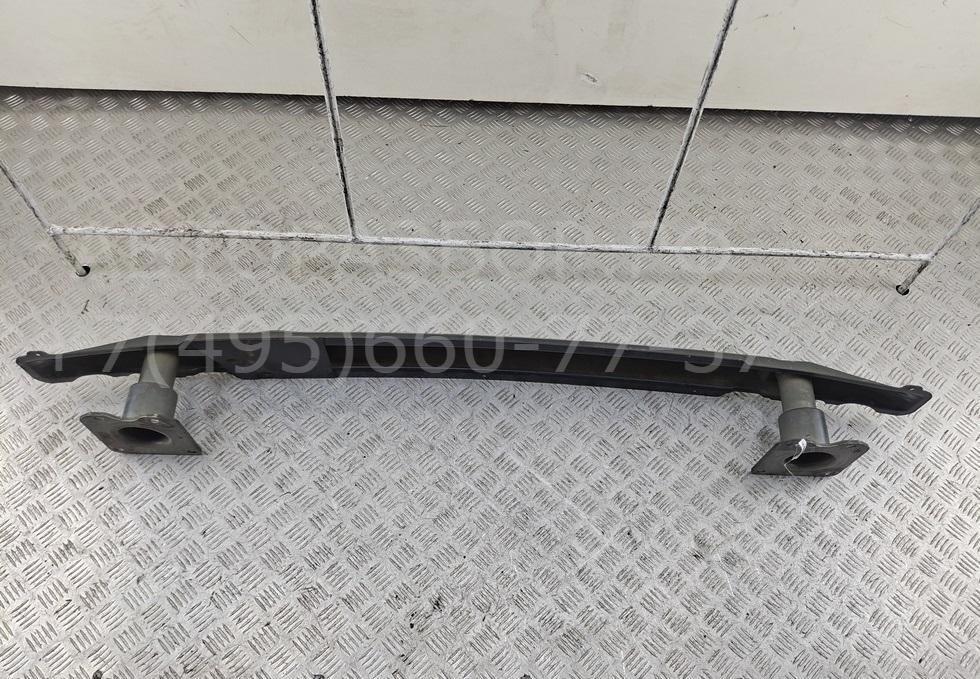 Усилитель переднего бампера