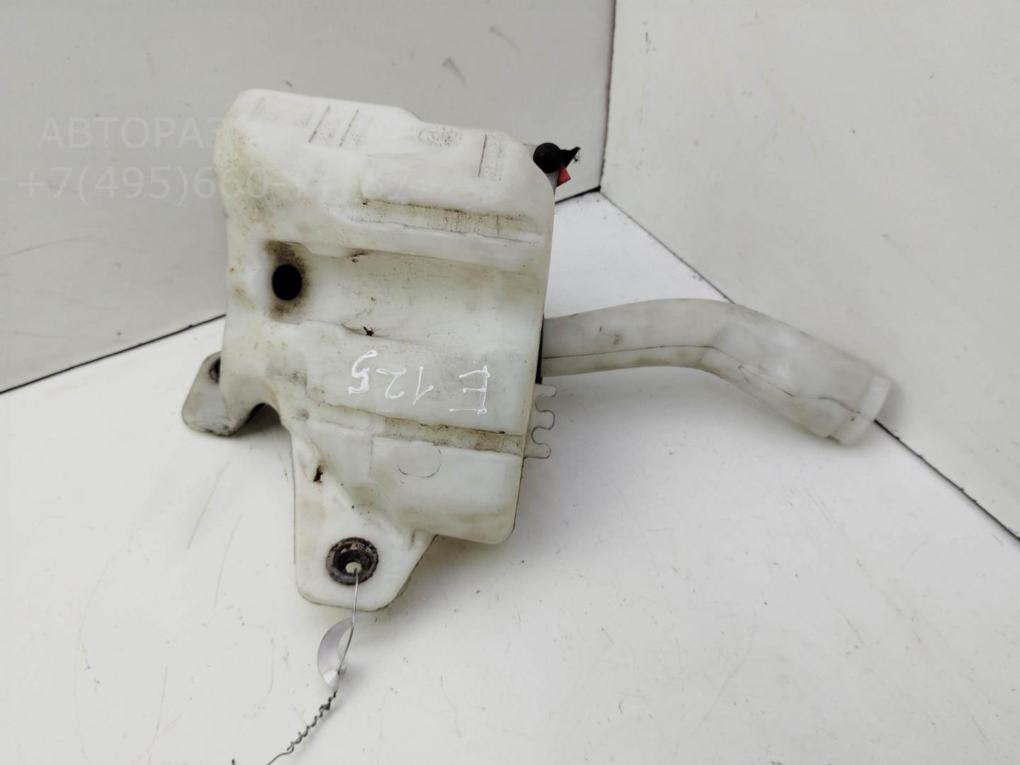 Бачок омывателя лобового стекла