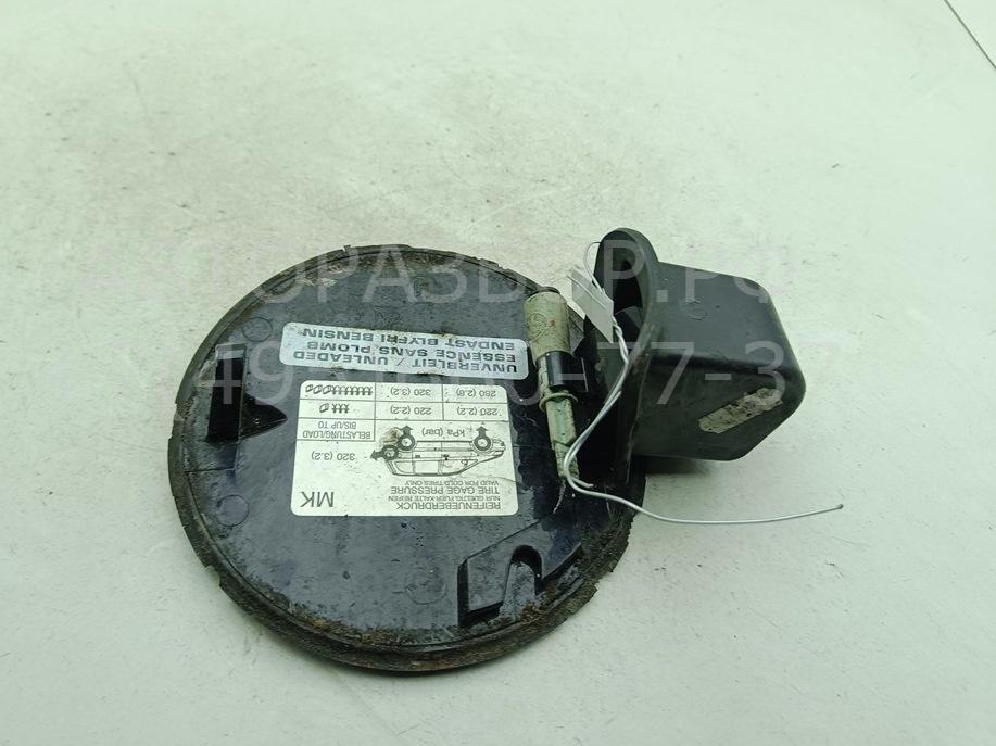 Лючок бензобака