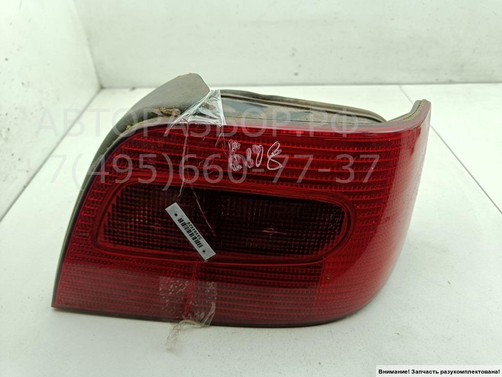 Фонарь задний правый