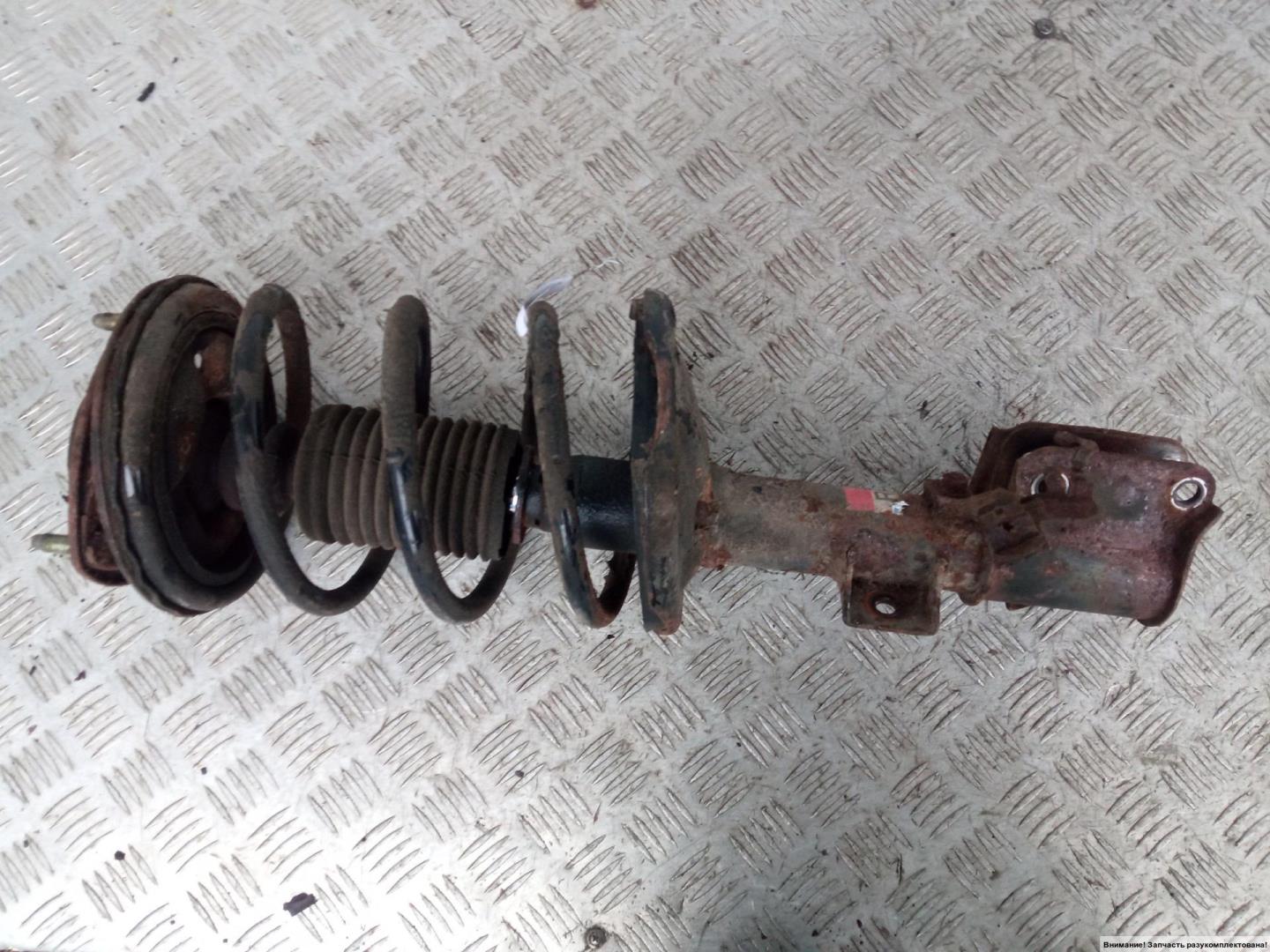 Амортизатор передний правый