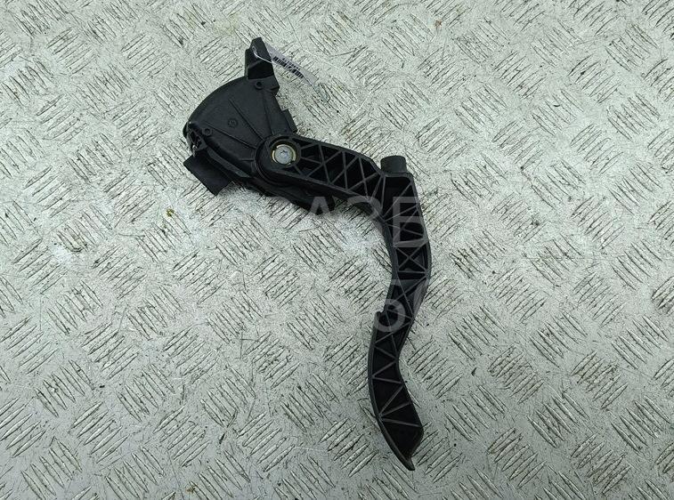 Педаль газа