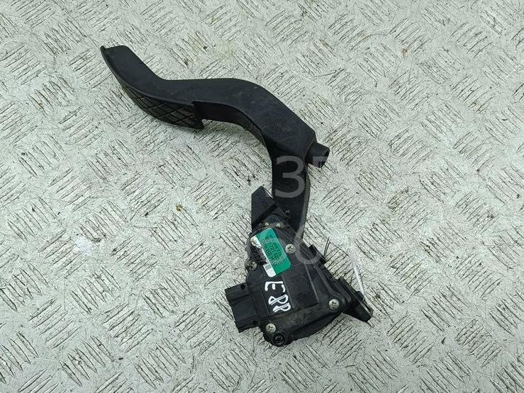 Педаль газа