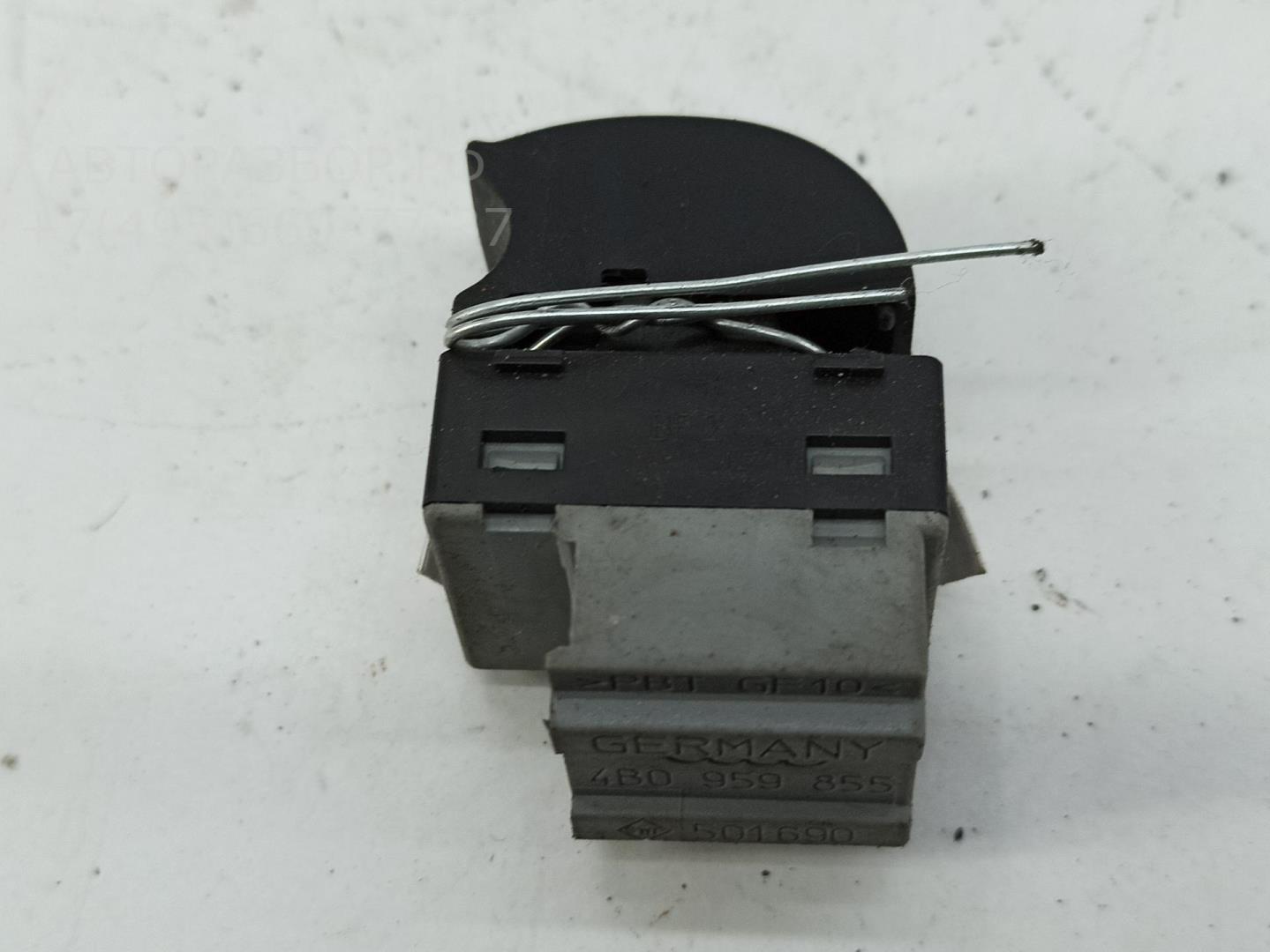 Кнопка стеклоподъемника