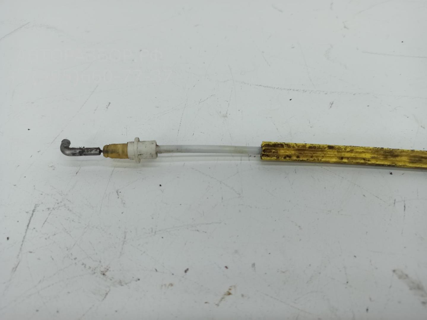 Трос открывания двери