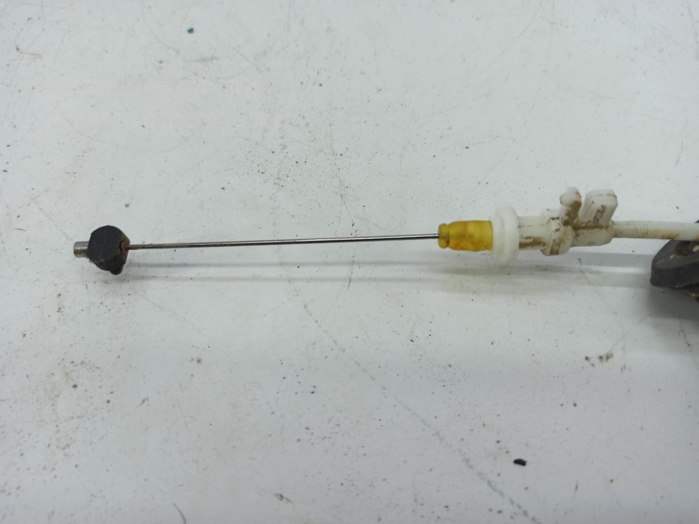 Трос открывания двери