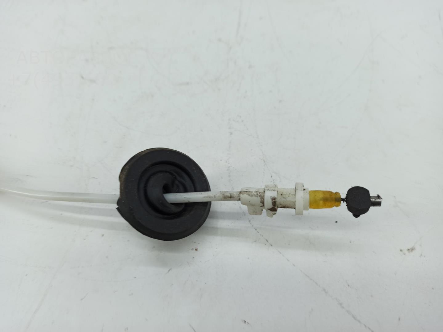 Трос открывания двери