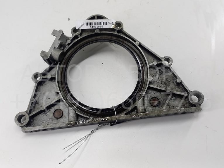 Крышка двигателя