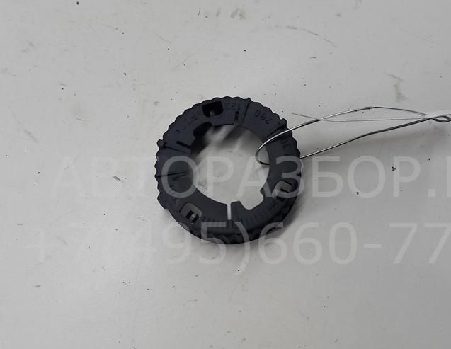 Кронштейн фар правый