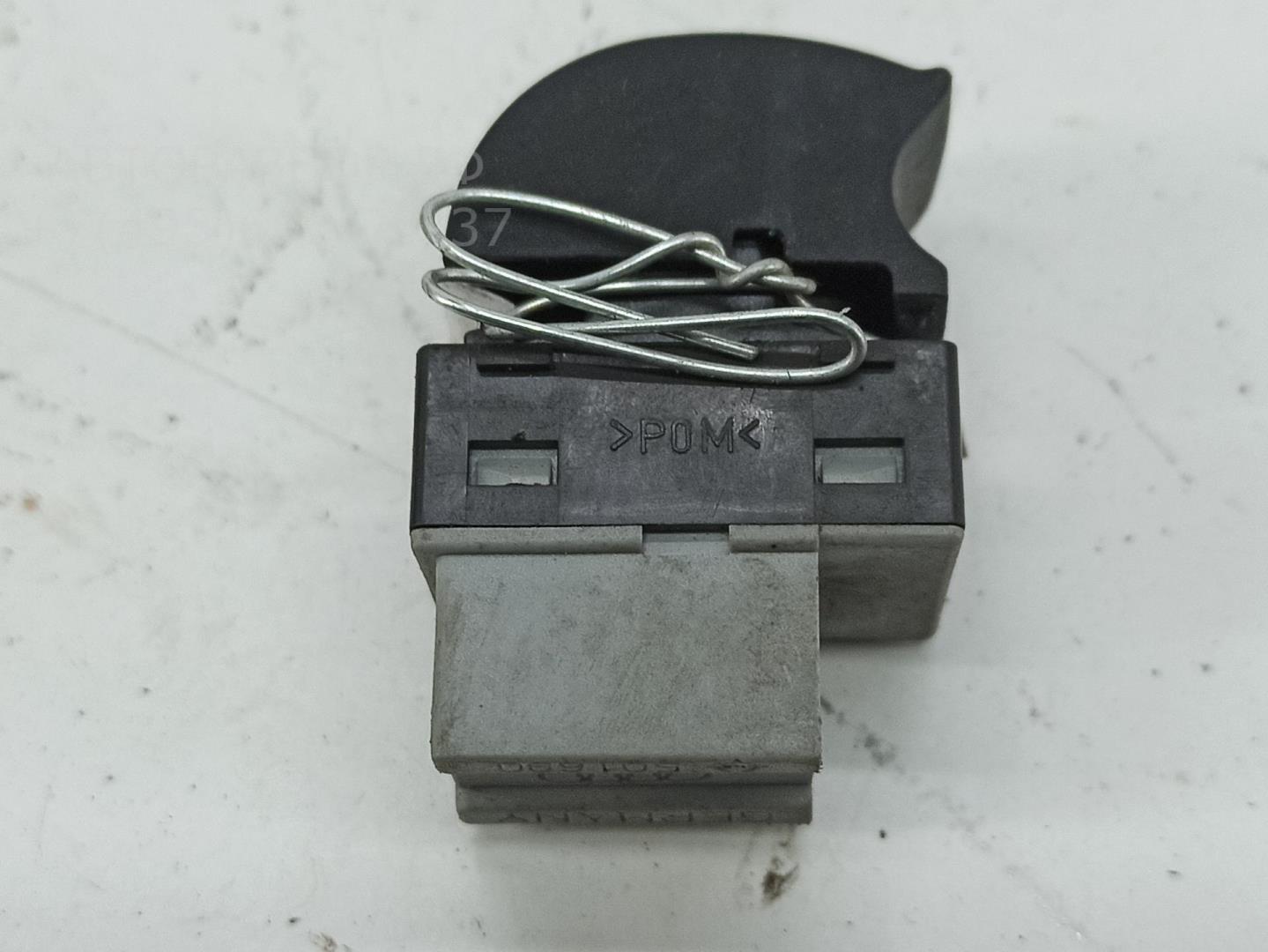 Кнопка стеклоподъемника