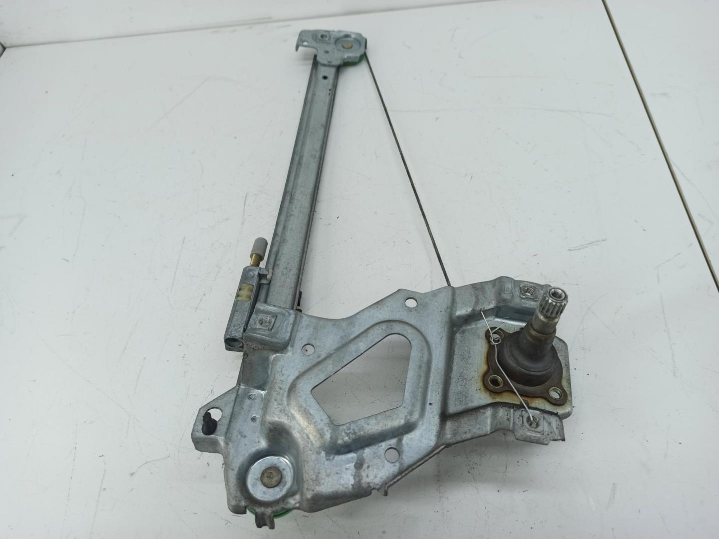 Стеклоподъемник механ. задний левый